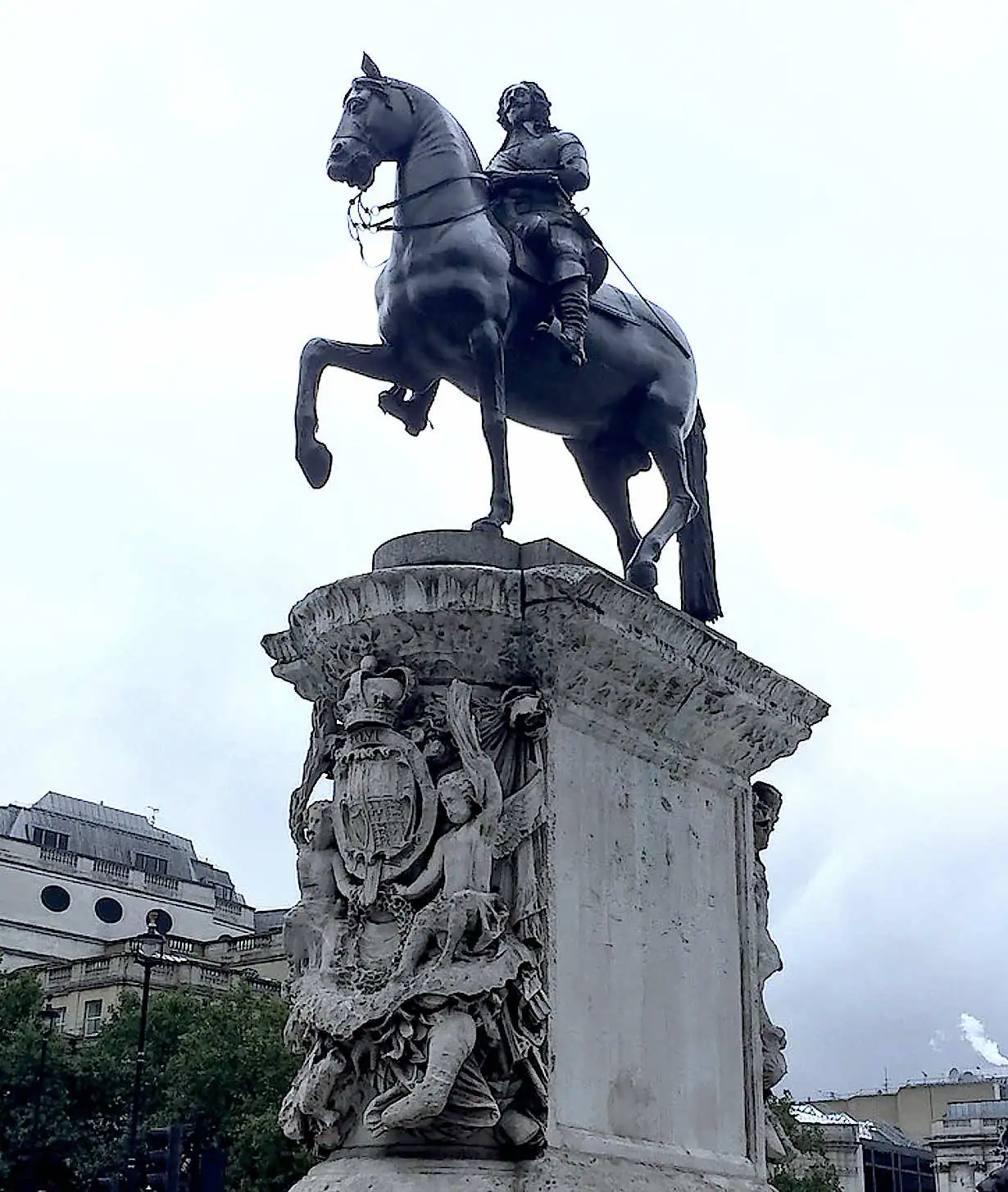 The Charles I statue in the centre of London