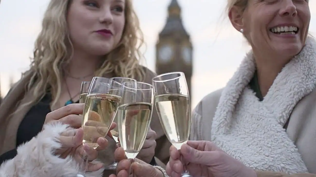 Thames Evening Jazz Cruise with Wine & Canapes