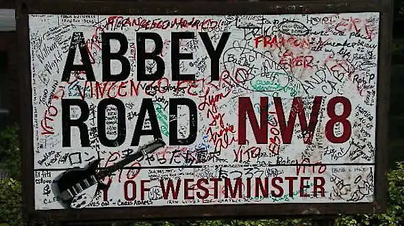 Rock ’N’ Roll History Tour + Abbey Road Crossing