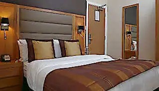 Best Western Boltons Kensington Hotel bedroom