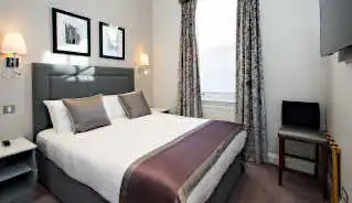 Best Western Victoria Palace Hotel bedroom