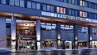 DoubleTree by Hilton Victoria Hotel
