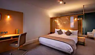 Great Cumberland Place Hotel bedroom