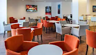 Holiday Inn Express Vauxhall Nine Elms Hotel restaurant