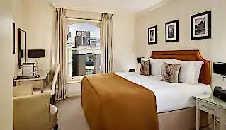 Hotel Xenia Hotel bedroom