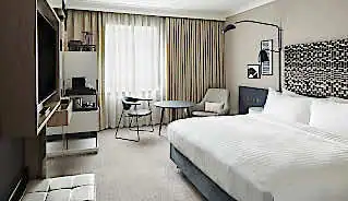 Marriott Maida Vale Hotel bedroom