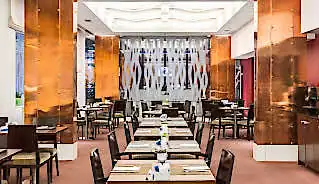 NH Kensington Hotel restaurant