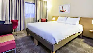 Novotel Paddington Hotel bedroom