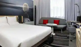 Novotel Waterloo Hotel bedroom
