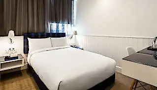 Radisson Blu Edwardian Kenilworth Hotel bedroom