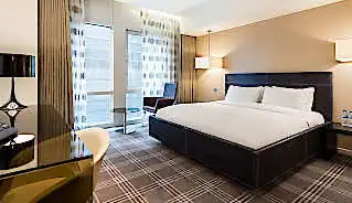 Radisson Blu Edwardian New Providence Wharf Hotel bedroom