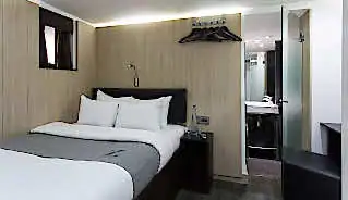 Z Soho Hotel bedroom
